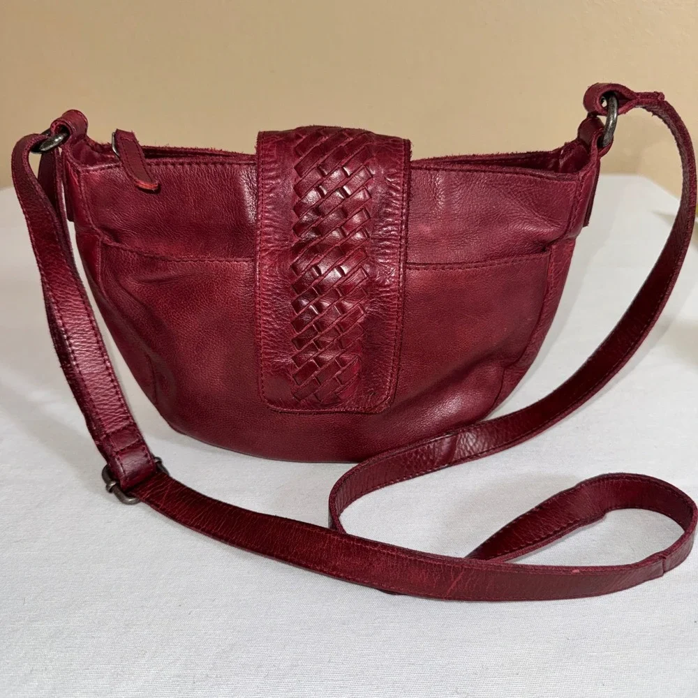Vilenca Holland‎ Red Leather Woven Flap Crossbody Bag Adjustable Strap Purse